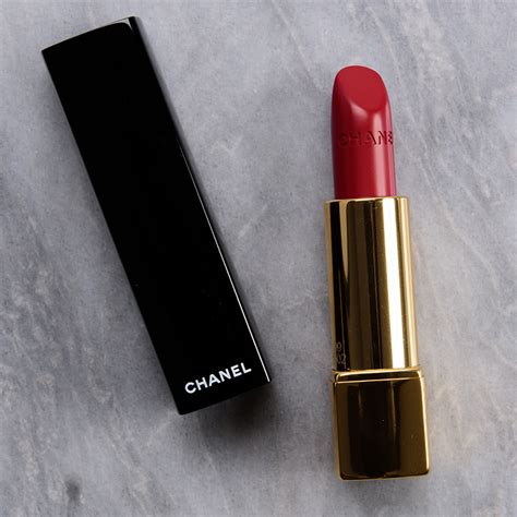 legendaire chanel|Chanel pirate blush.